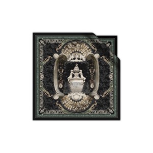 jedwabna apaszka  Flaner w Łazienkach Królewskich nocą